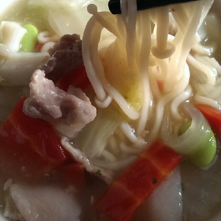 ※サッポロ一番塩ラーメンで八宝菜ラーメン